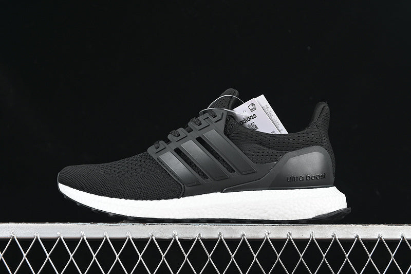 Adidas Ultraboost 1.0 - Få Kvar
