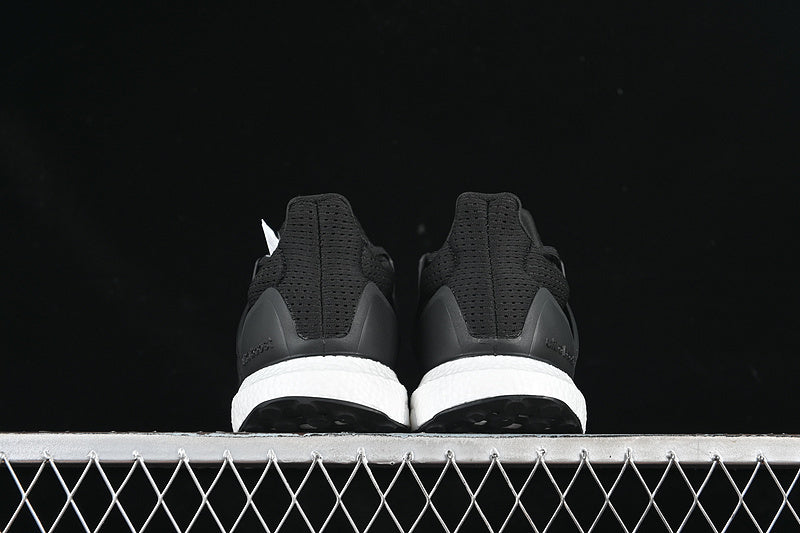 Adidas Ultraboost 1.0 - Få Kvar